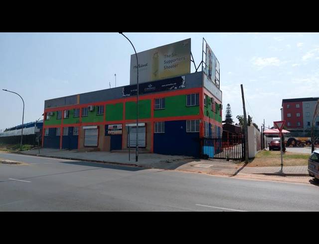 BUSINESS PROPERTY TO RENT IN MARTINDALE